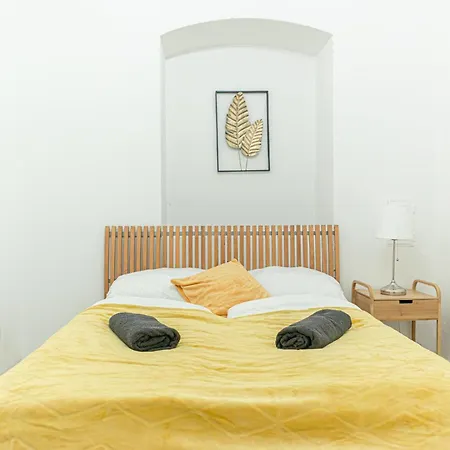 Apartment Comfy 3br For Long In Location Vienna