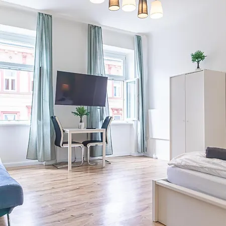 Affordable 1br Located In * Viena