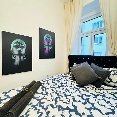 Spacious 2br 10 Mintransport To Stadthalle Apartment