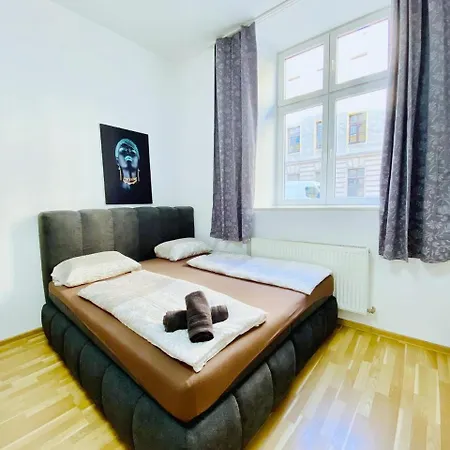 Family Studio- 7 Minutes To Schoenbrunn Palace Apartament