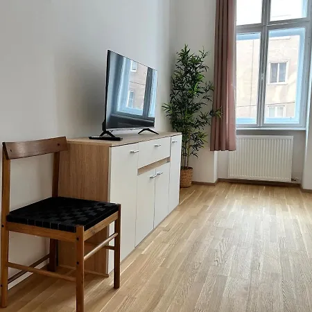 Apartment Sunny & Calm With Free Parking Vienna