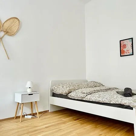 Apartment Sunny & Calm With Free Parking Vienna