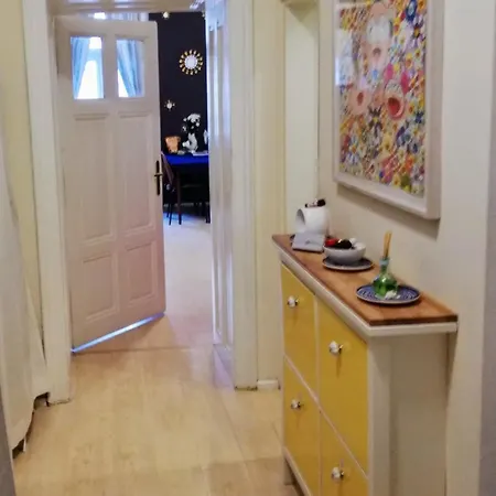 Feel At - Self Check In Apartment