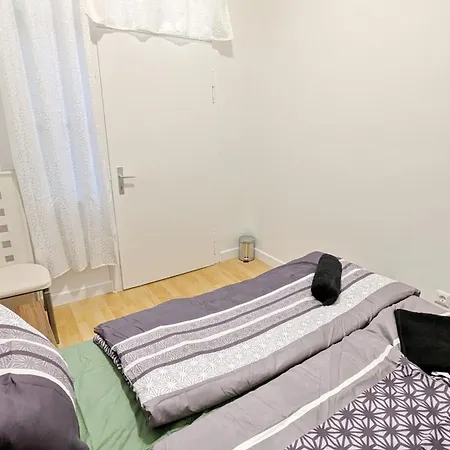 Cozy In Stadthalle Area *