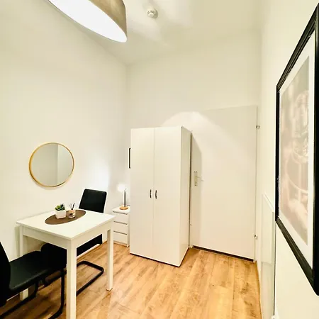 Chic 5br For 10p, With Direct Access *