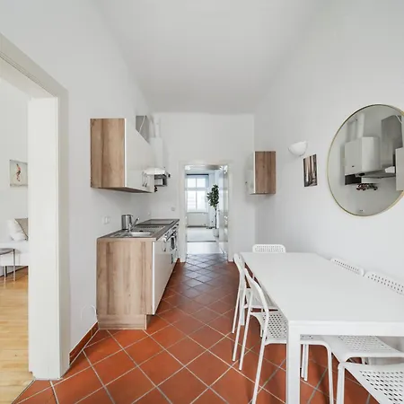 Urban Living - 18th District Ξενοδοχείο με διαμερίσματα *