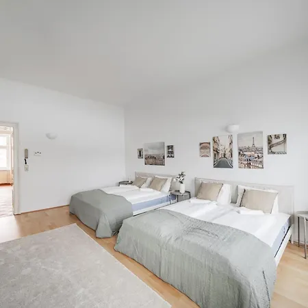 Aparthotel Urban Living - 18th District *