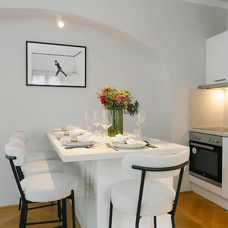 Boutique For 4-6 At Mq Apartamento *