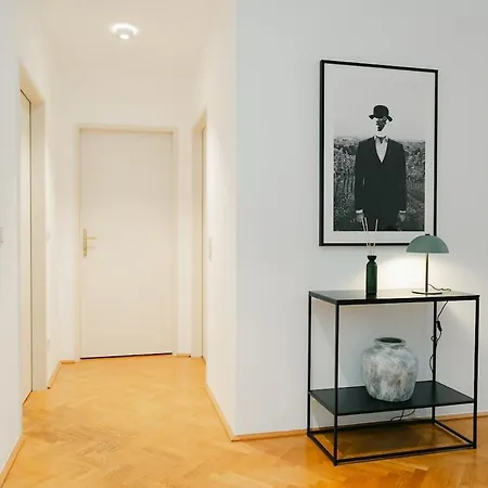 Cozy Corner Perfect For 4 To 6 Hip Area And Parking Vídeň