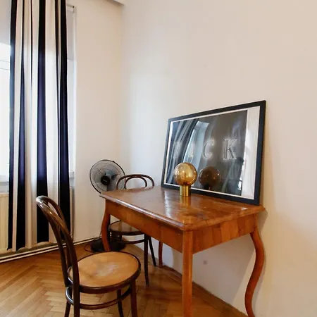 Bright Elegant Flat In Center Apartment Vienna
