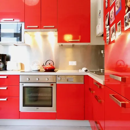 Bright Elegant Flat In Center *
