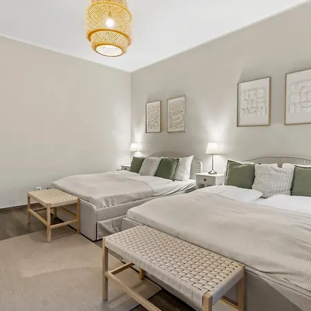 Balkon I Close To S-bahn I 5 Minutes To Mall Apartment