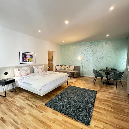 Apartment Schritte Entfernt Vom Hundertwasserhaus L Hg3