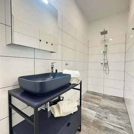Schritte Entfernt Vom Hundertwasserhaus L Hg3 Apartment Vienna