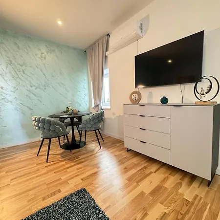 Apartment Schritte Entfernt Vom Hundertwasserhaus L Hg3 *