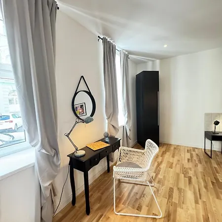 Schritte Entfernt Vom Hundertwasserhaus L Hg3 Apartment Vienna
