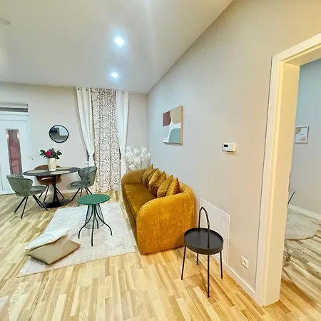 Wohnen Im Kunstwerk Neben Hundertwasserhaus L Hg4 Apartment