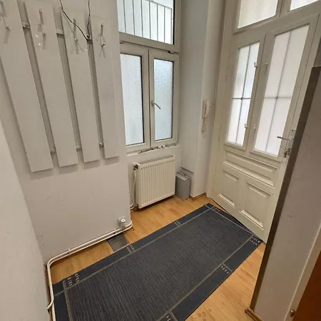Comfy 1-bedroom Apartment, 10 Min To Westbahnhof *