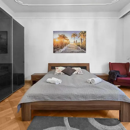 Apartment 4rooms Center *