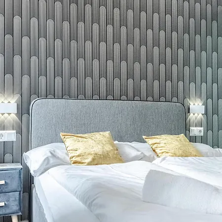 Shopping Paradise 9br Complex Ideal For 22 People Wien