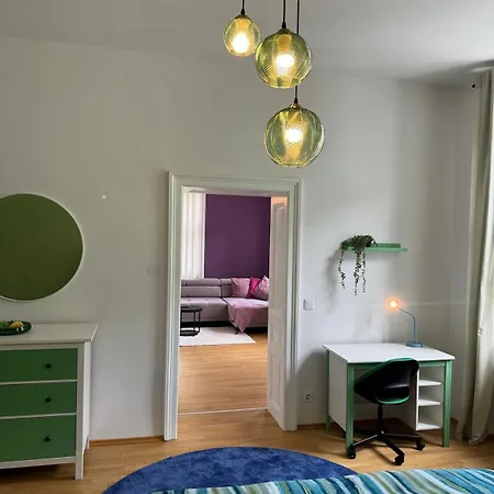 Lebe Im Kunstviertel Beim Hundertwasserhaus L Hg12 Wenen