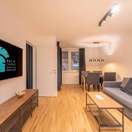Apartmán At Station I 3 Minutes To Shopping Street I High Speed Wifi