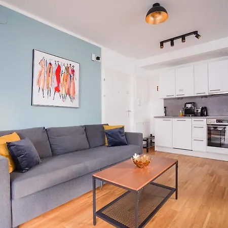 At Station I 3 Minutes To Shopping Street I High Speed Wifi Apartmán