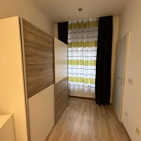 Schoene, Helle In Stadtnaehe Apartament Wiedeń