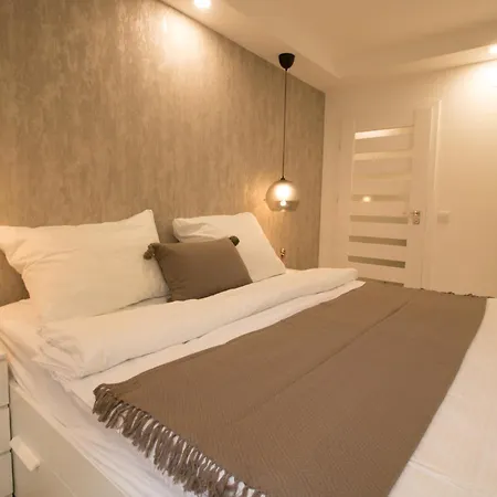 Trendy & Luxury In L Jos15 Apartment *