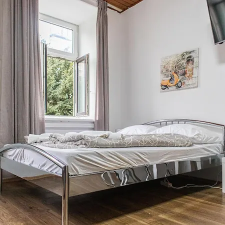 Affordable 1br Next To Millennium Tower * Vienna