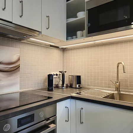 Lapi - Contactless Check In Apartment