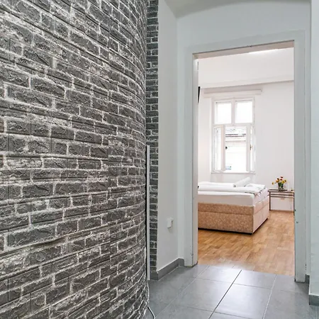 Budget - Near Wiener Stadthalle Ideal For Longstays Apartment *