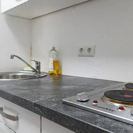 Apartment Budget - Near Wiener Stadthalle Ideal For Longstays *
