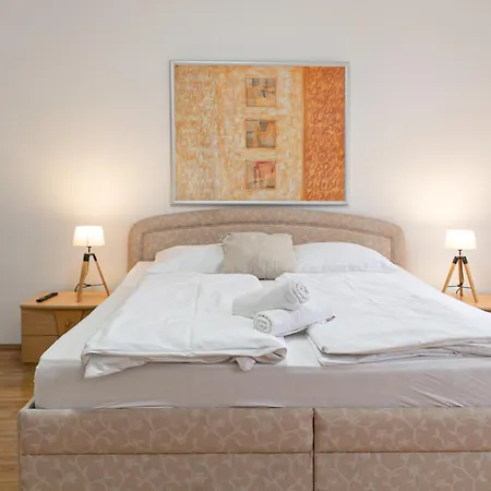 Budget - Near Wiener Stadthalle Ideal For Longstays Apartment Vienna