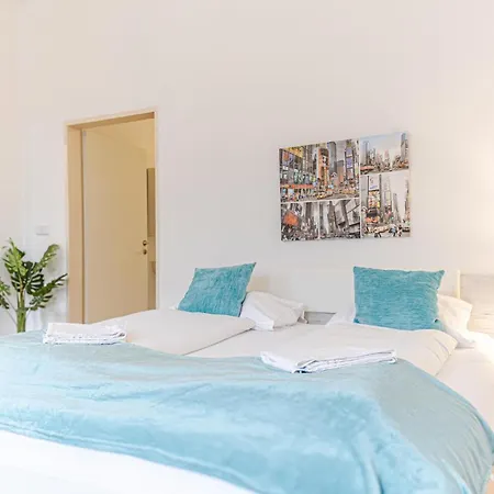 Amazing 2br Stay, Wiener Stadthalle Apartment Vienna