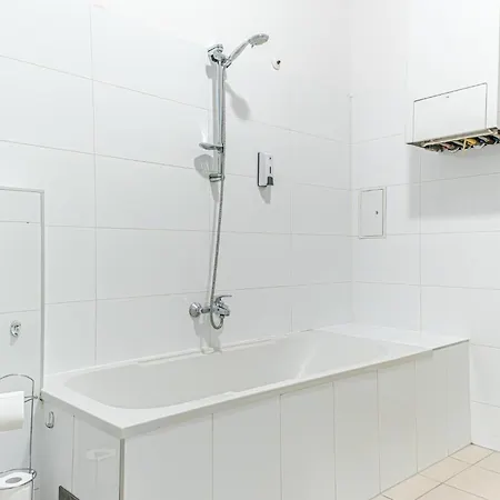 Apartment Amazing 2br Stay, Wiener Stadthalle *