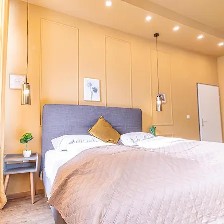 4br For 9p, Centrally Located In Apartamento Viena