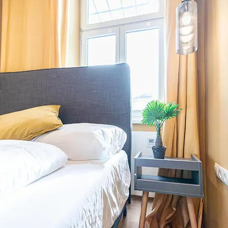 4br For 9p, Centrally Located In * Viena