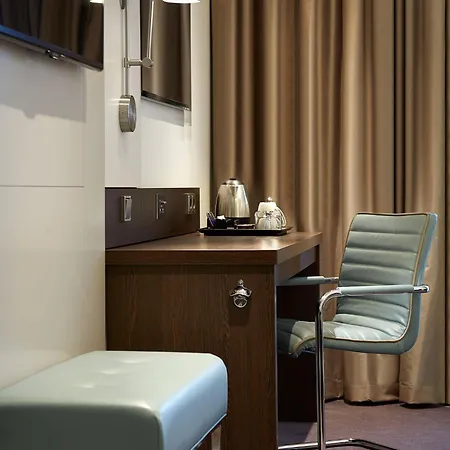Hotel Azimut
