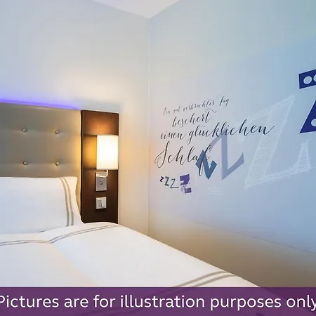 Hotel Azimut 4*