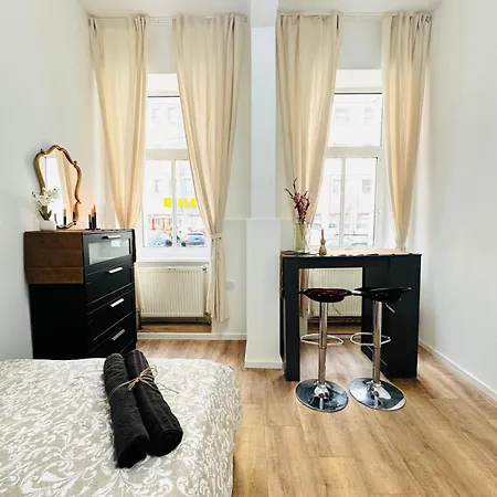 5br Apartment, Only 10min Walk To Matzleinsdorfer Platz *