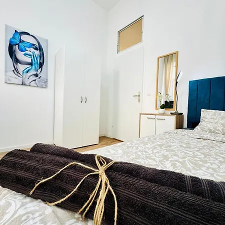 5br Apartment, Only 10min Walk To Matzleinsdorfer Platz Apartment Vienna