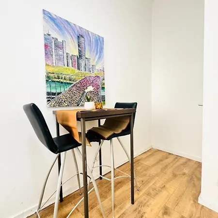5br Apartment, Only 10min Walk To Matzleinsdorfer Platz *