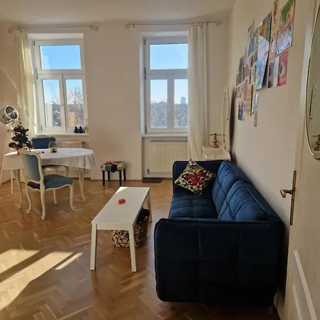 Apartment Beautiful Flat Overlooking A Great Park *