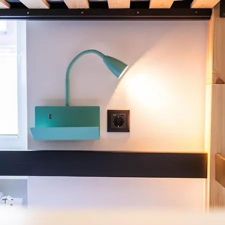 Myflat - Bright Near Station Apartment *