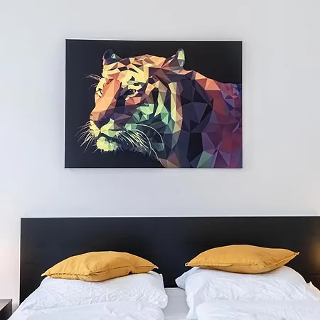 Apartamento Explore Vienna: 1br Retreat Near Westbahnhof Viena