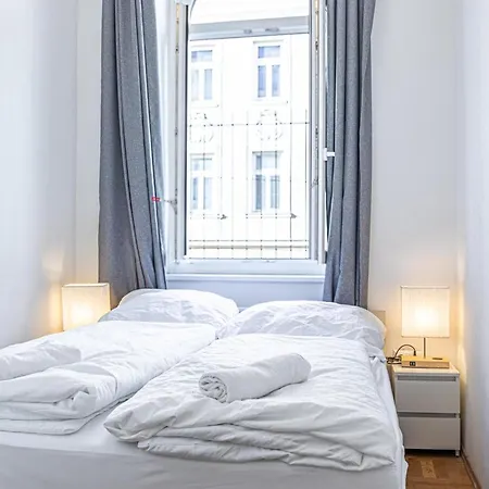 Cozy 3br For Up To 8p, 5min To Kongresspark Apartament Wiedeń