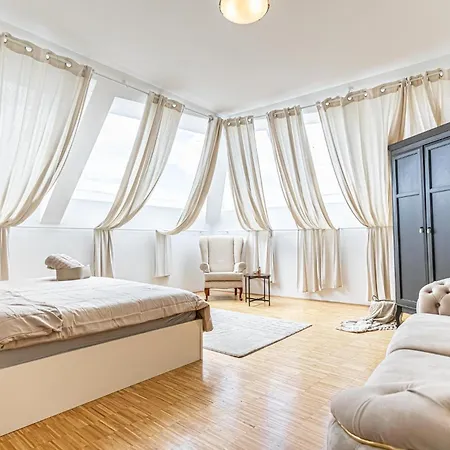 Luxury 3br And1 Lr In The Heart Of Apartment Vienna