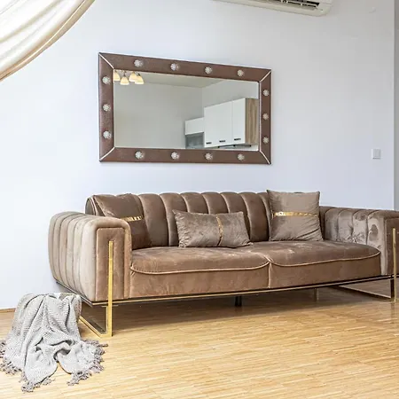 Luxury 3br And1 Lr In The Heart Of * Vienna