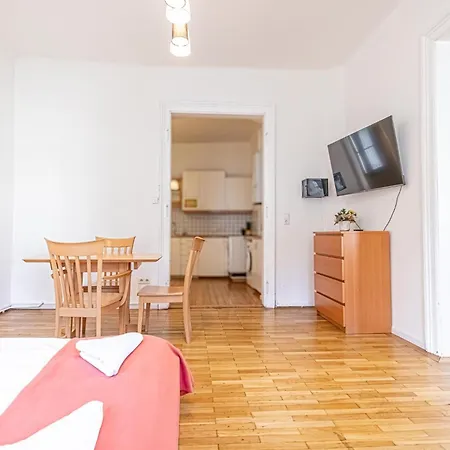 Apartment Simple Near Wiener Stadthalle
